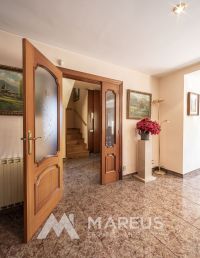 CASA EN VENTA VALLIRANA