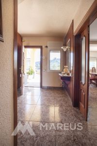 CASA EN VENTA VALLIRANA