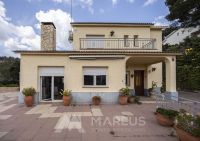 CASA EN VENTA VALLIRANA